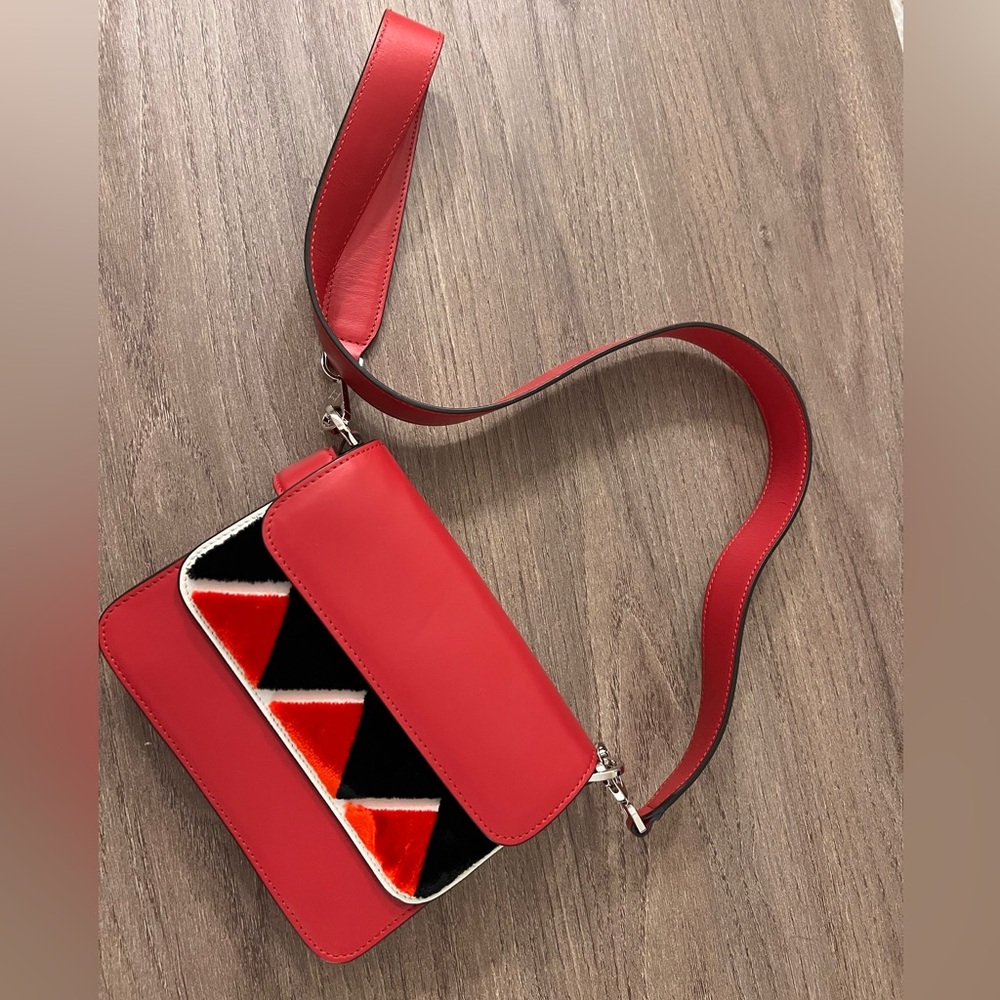 Les Petits Joueurs cross bag 
Leather purs
Excelent condition
Red, Leather
